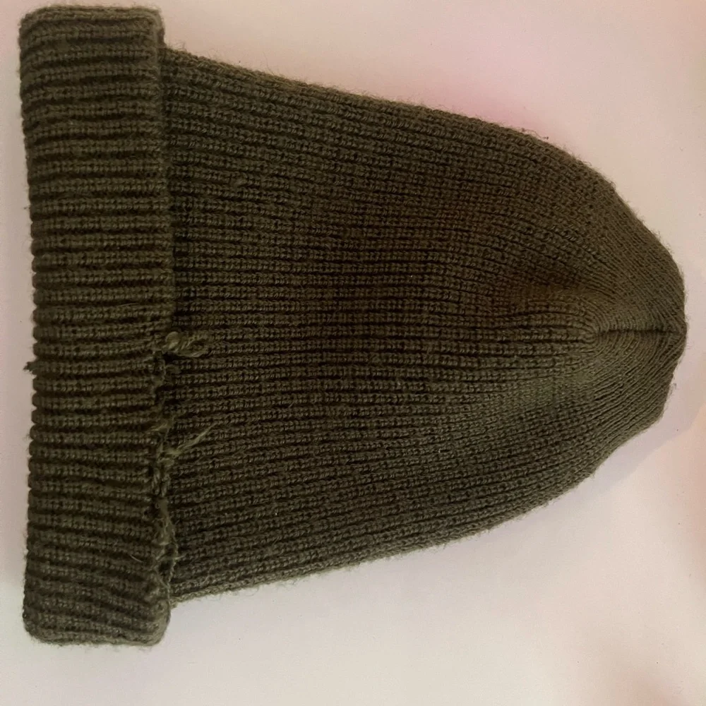 Collaboration Mikami and OVO dark green beanie